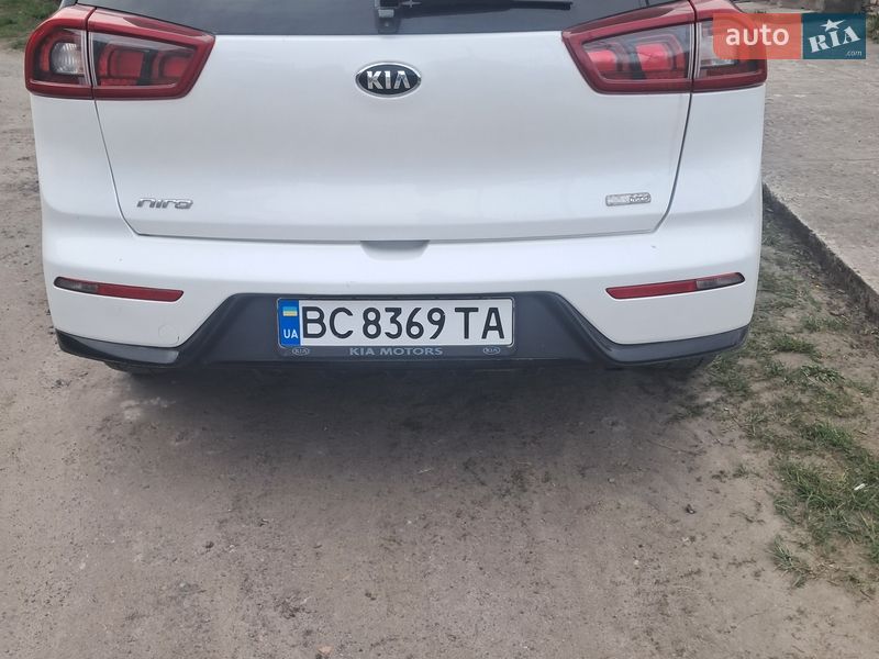 Позашляховик / Кросовер Kia Niro 2017 в Золочеві фото 5 Позашляховик / Кросовер Kia Niro 2017 в Золочеві