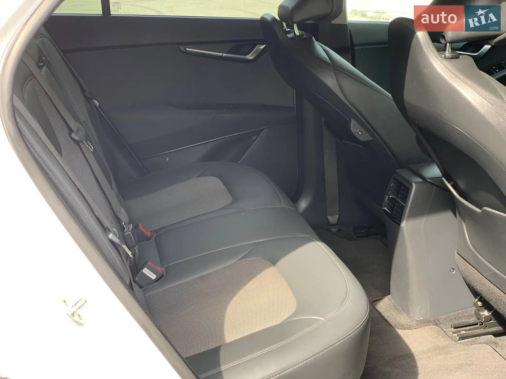 2022 Kia Niro - мініатюра 19