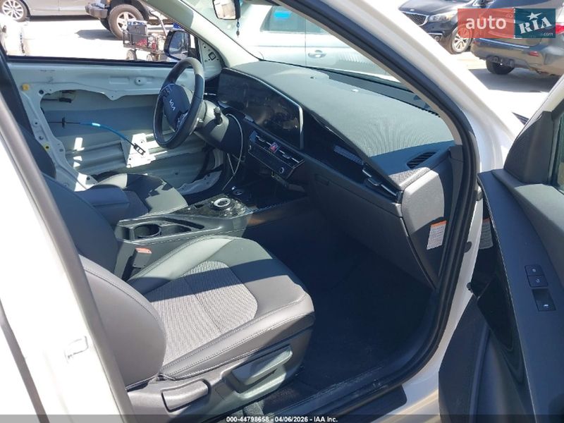 Внедорожник / Кроссовер Kia Niro 2025 в Киеве