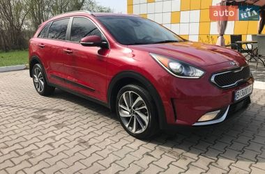 Внедорожник / Кроссовер Kia Niro 2016 в Полтаве