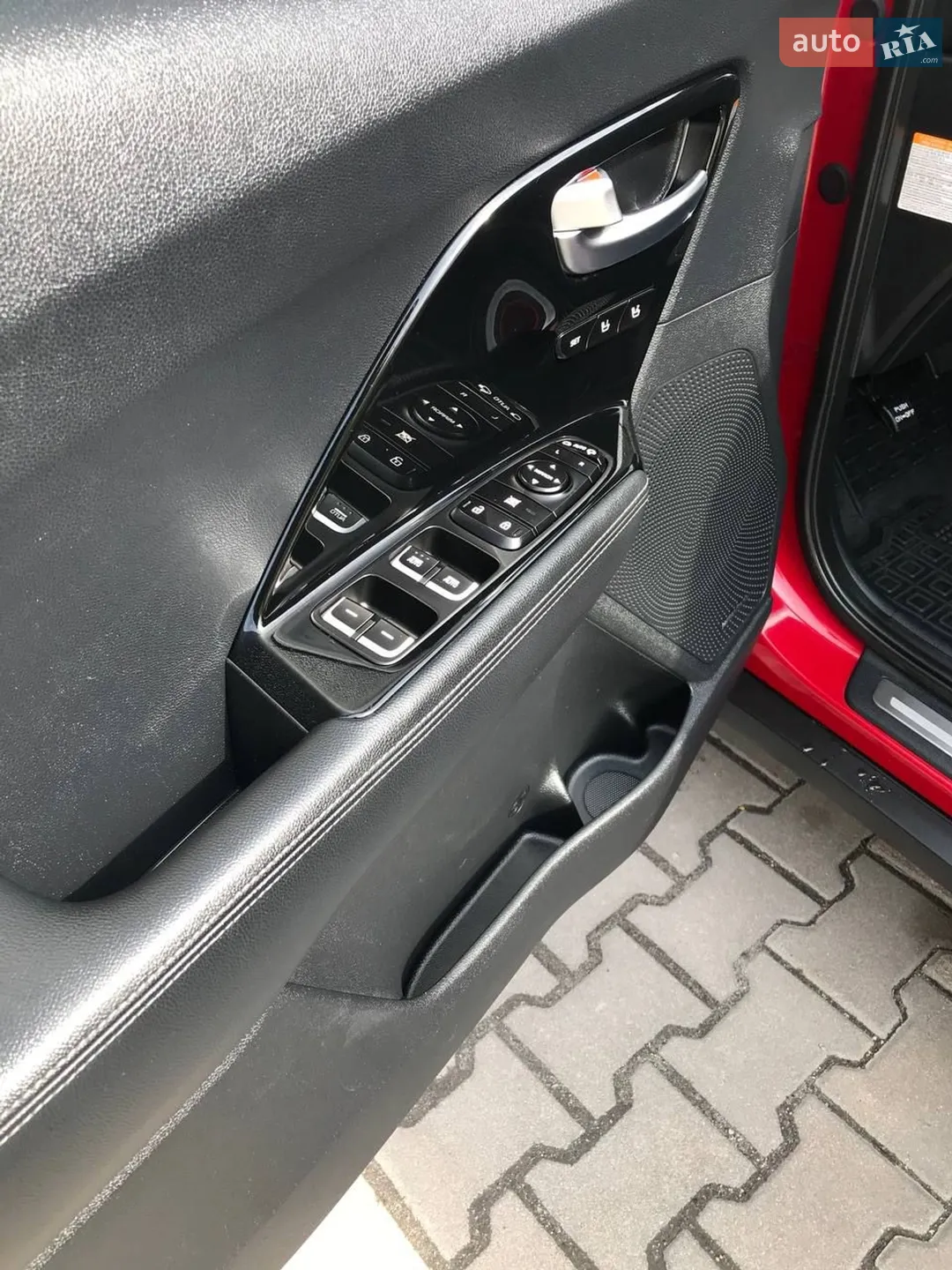 2016 Kia Niro - мініатюра 33