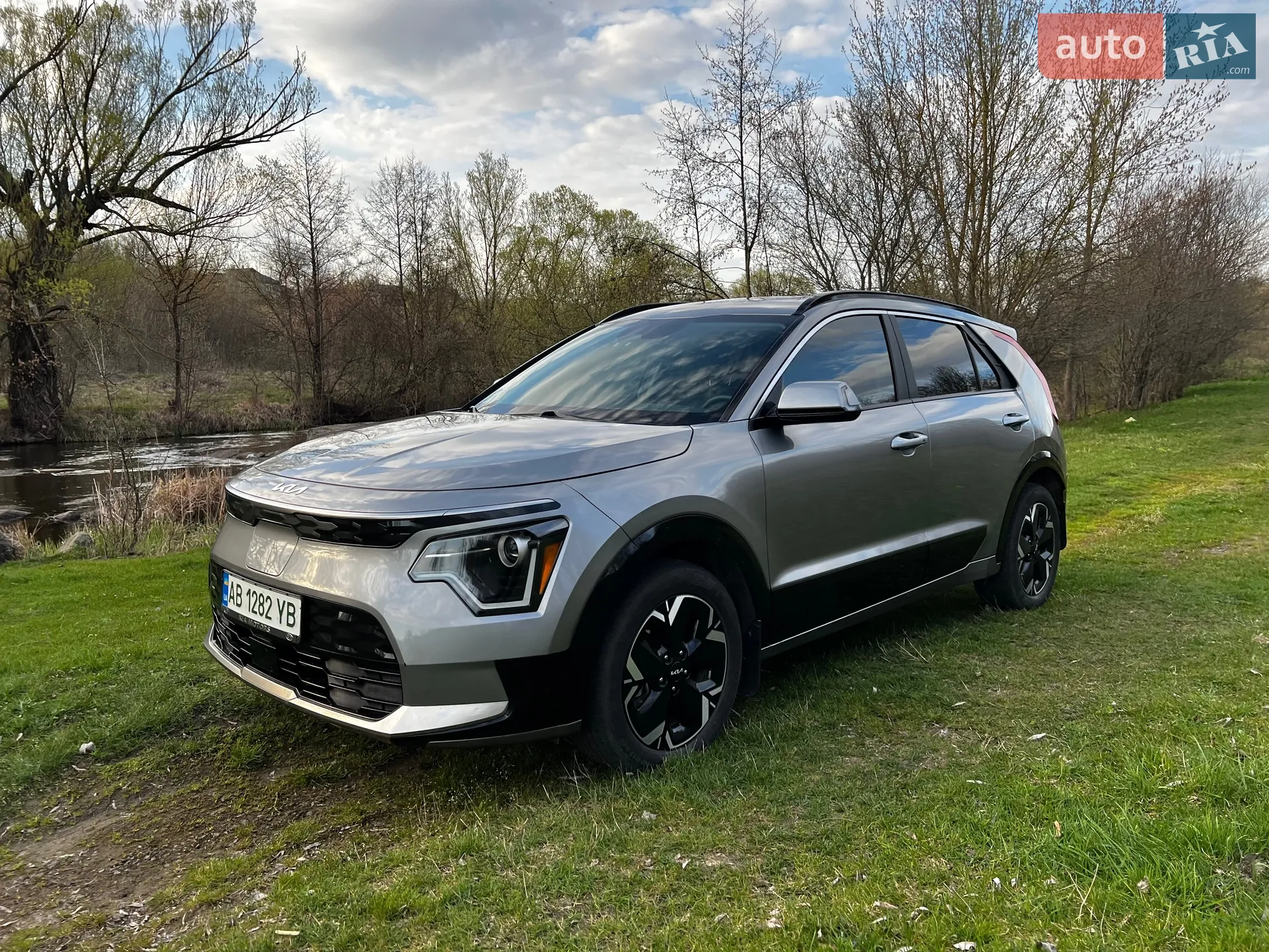 2023 Kia Niro - фото 1