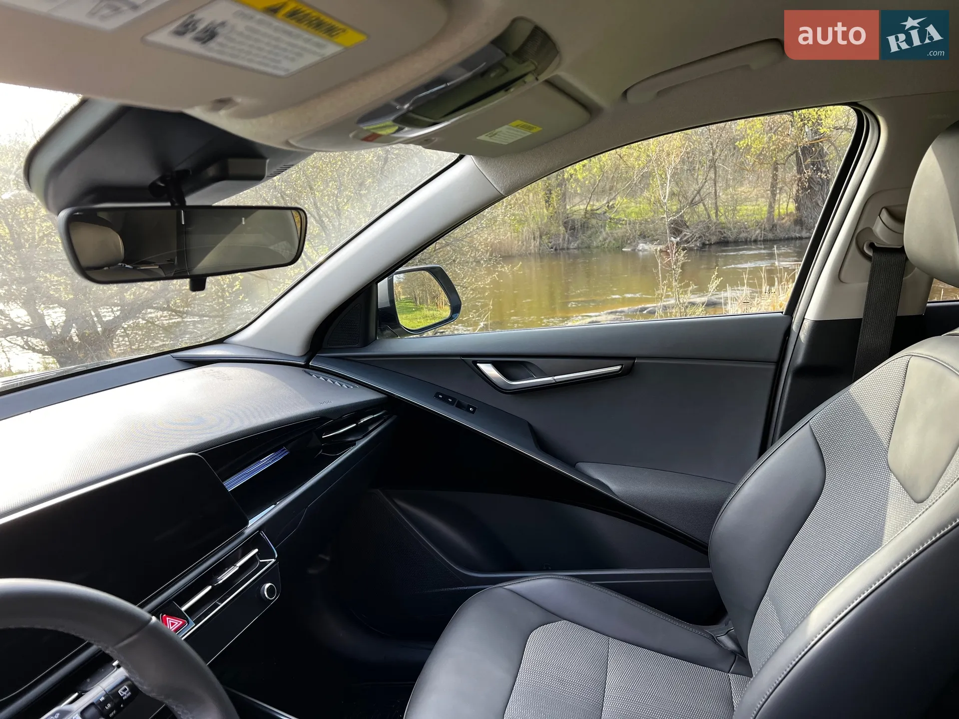 2023 Kia Niro - мініатюра 23