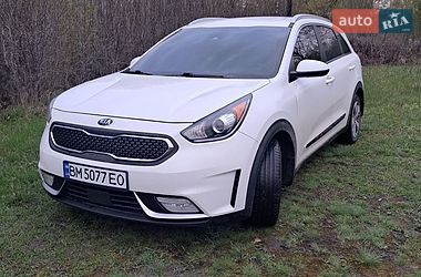 Внедорожник / Кроссовер Kia Niro 2019 в Ромнах