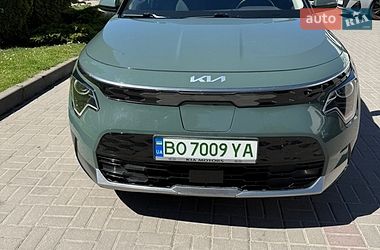 Позашляховик / Кросовер Kia Niro 2024 в Тернополі