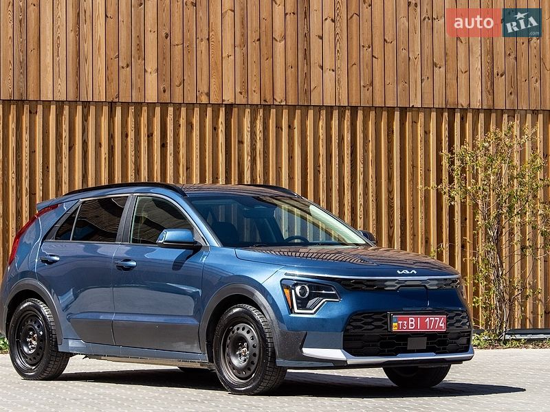 Внедорожник / Кроссовер Kia Niro 2023 в Львове