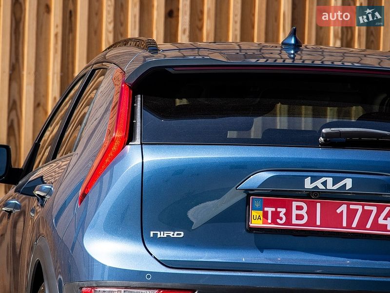 Внедорожник / Кроссовер Kia Niro 2023 в Львове