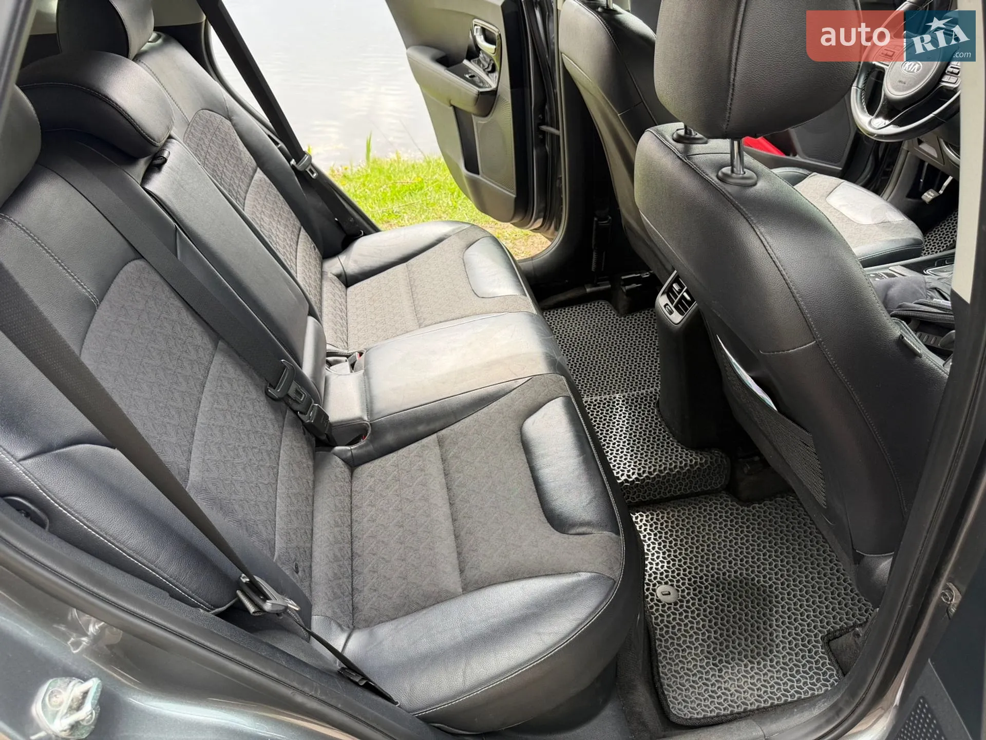 2017 Kia Niro - мініатюра 39