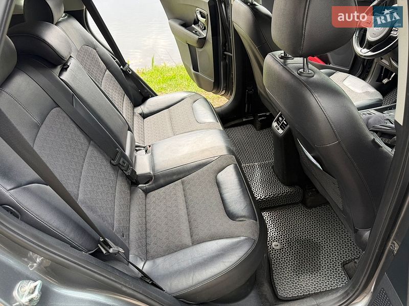 Внедорожник / Кроссовер Kia Niro 2017 в Ровно