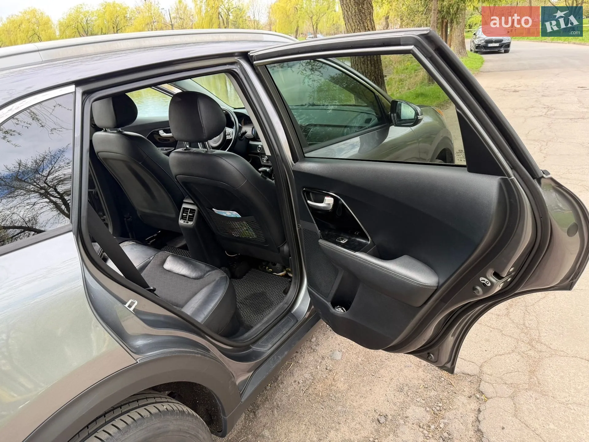 2017 Kia Niro - мініатюра 44