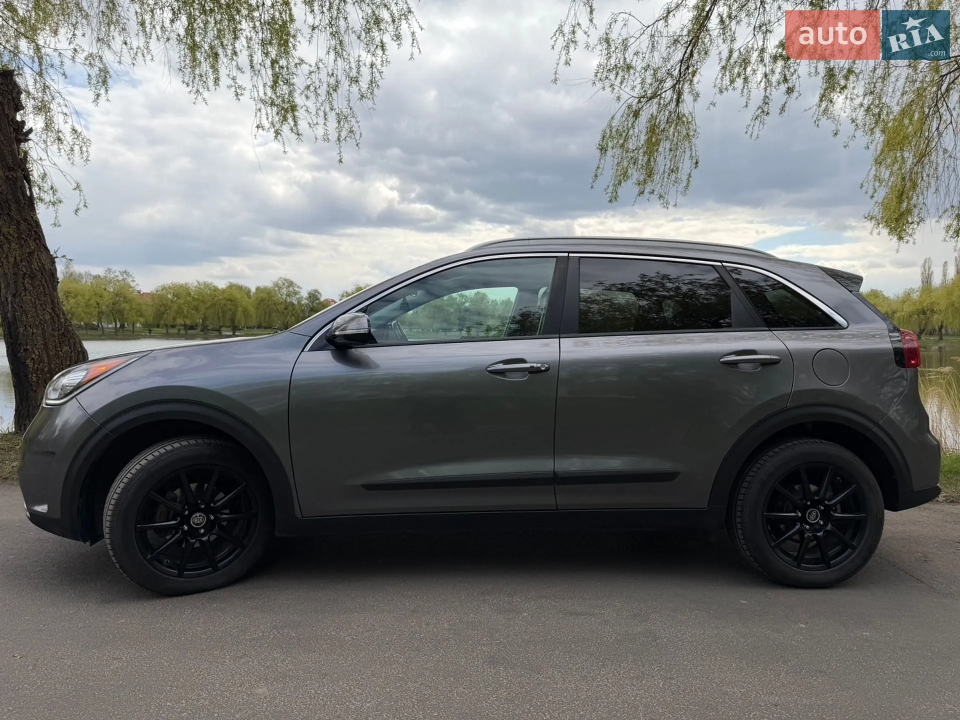 2017 Kia Niro - мініатюра 10