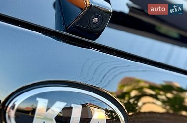 Внедорожник / Кроссовер Kia Niro 2020 в Киеве