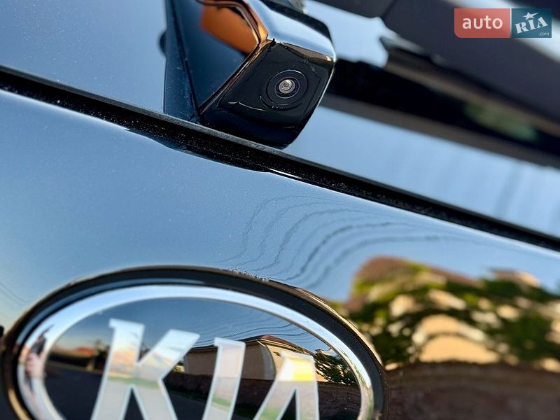Внедорожник / Кроссовер Kia Niro 2020 в Киеве