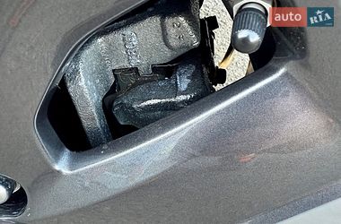 Внедорожник / Кроссовер Kia Niro 2020 в Киеве
