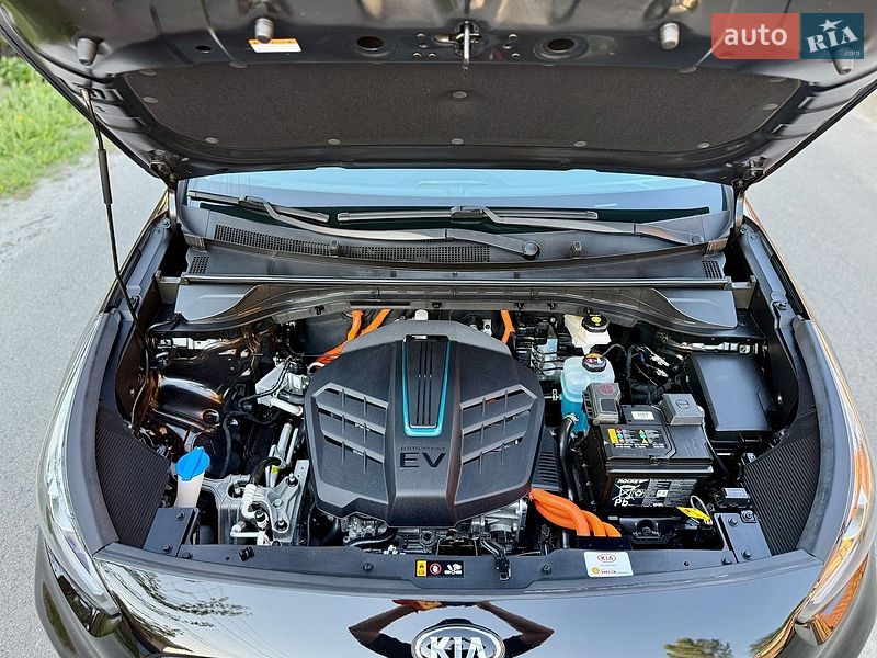 Внедорожник / Кроссовер Kia Niro 2020 в Киеве