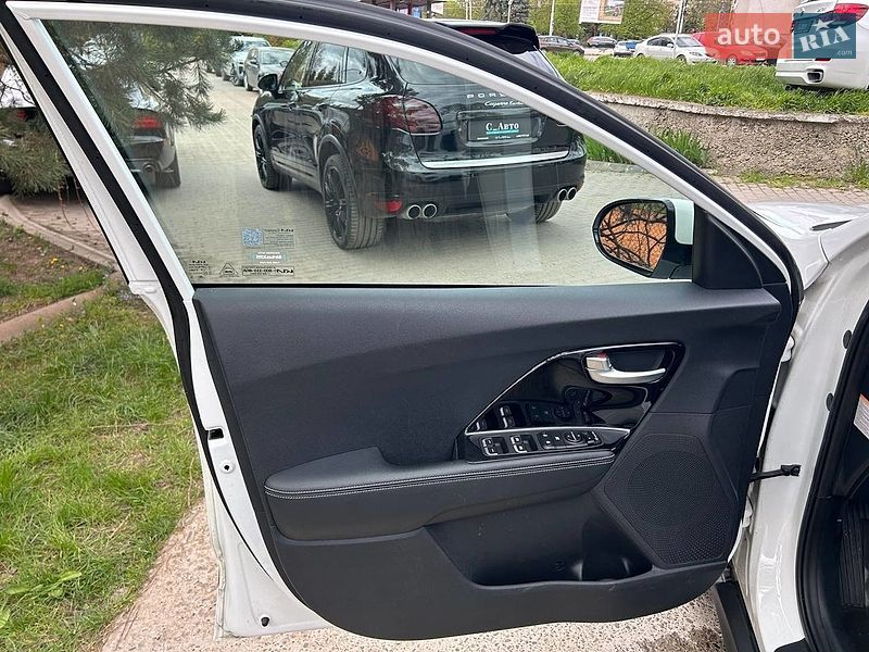 Внедорожник / Кроссовер Kia Niro 2022 в Черновцах