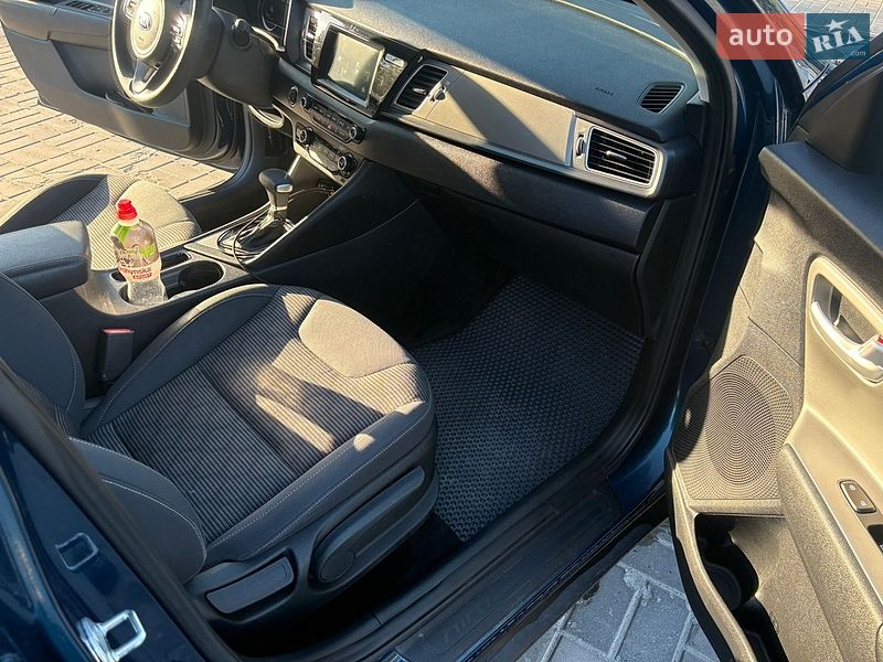 Внедорожник / Кроссовер Kia Niro 2018 в Львове
