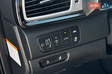 Внедорожник / Кроссовер Kia Niro 2019 в Львове
