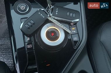 Внедорожник / Кроссовер Kia Niro 2023 в Ровно