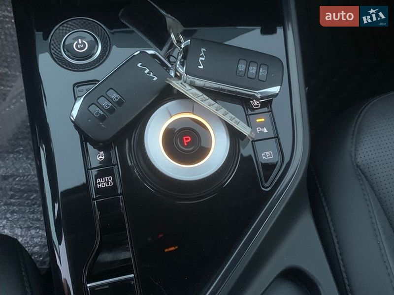 Внедорожник / Кроссовер Kia Niro 2023 в Ровно