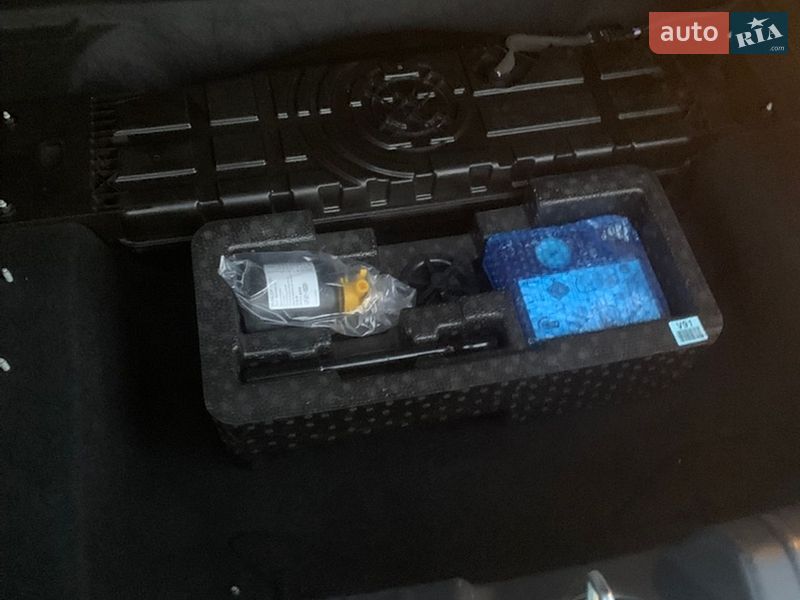 Внедорожник / Кроссовер Kia Niro 2023 в Ровно