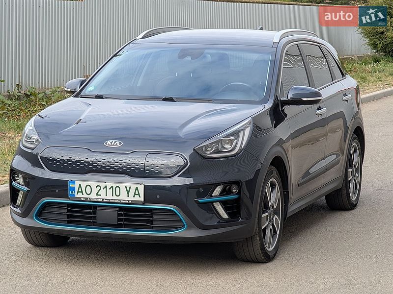 Внедорожник / Кроссовер Kia Niro 2019 в Сваляве