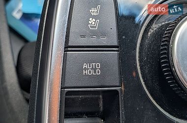 Внедорожник / Кроссовер Kia Niro 2019 в Сваляве