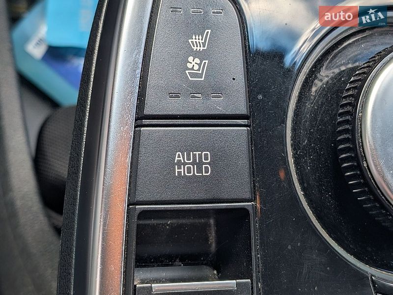 Внедорожник / Кроссовер Kia Niro 2019 в Сваляве