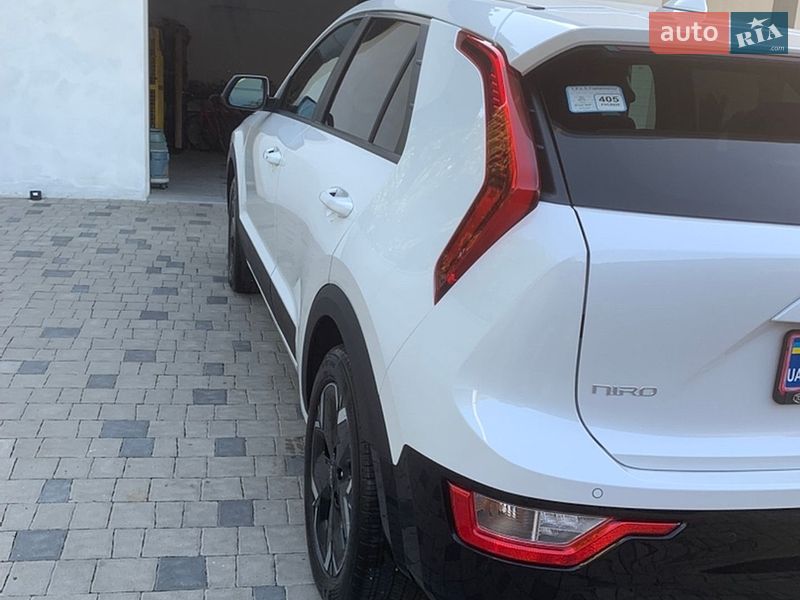 Внедорожник / Кроссовер Kia Niro 2023 в Ровно