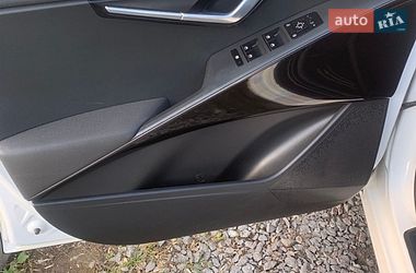 Внедорожник / Кроссовер Kia Niro 2023 в Ровно