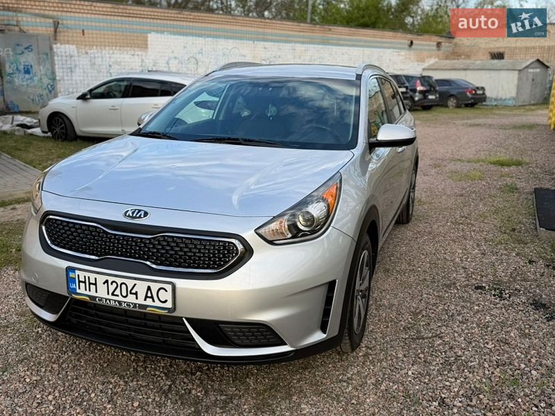 Внедорожник / Кроссовер Kia Niro 2017 в Одессе