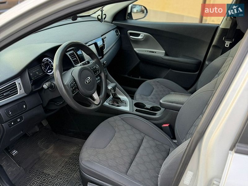 Внедорожник / Кроссовер Kia Niro 2017 в Одессе