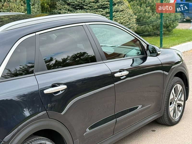 Внедорожник / Кроссовер Kia Niro 2020 в Ровно