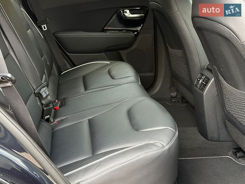 Внедорожник / Кроссовер Kia Niro 2020 в Ровно