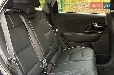 Внедорожник / Кроссовер Kia Niro 2020 в Ровно