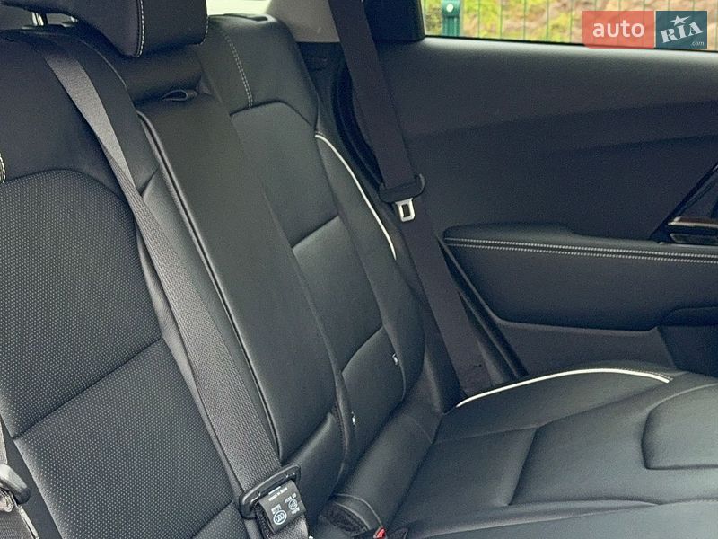Внедорожник / Кроссовер Kia Niro 2020 в Ровно