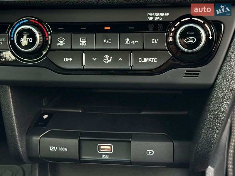 Внедорожник / Кроссовер Kia Niro 2020 в Ровно