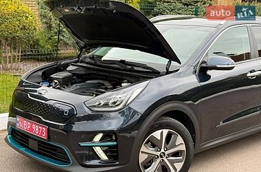 Внедорожник / Кроссовер Kia Niro 2020 в Ровно