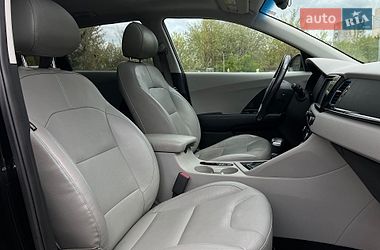 Внедорожник / Кроссовер Kia Niro 2018 в Львове