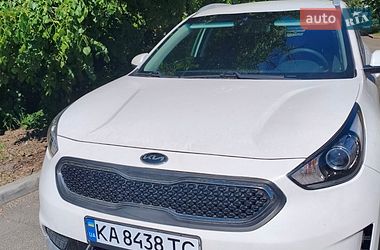 Внедорожник / Кроссовер Kia Niro 2017 в Киеве