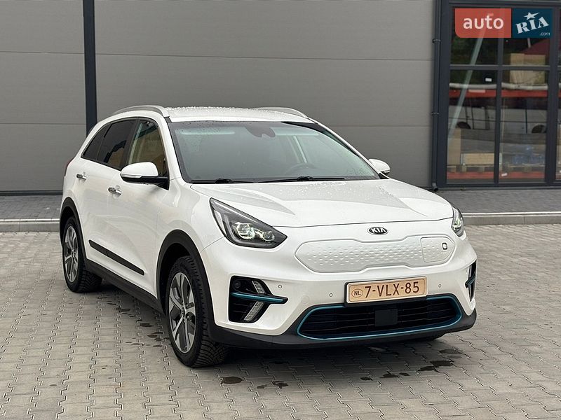 Внедорожник / Кроссовер Kia Niro 2020 в Калуше