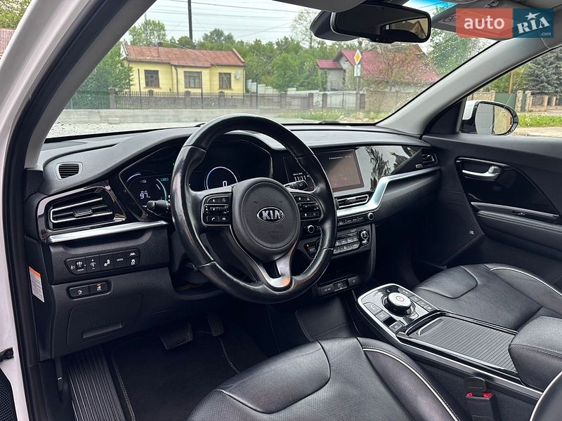 Внедорожник / Кроссовер Kia Niro 2020 в Калуше