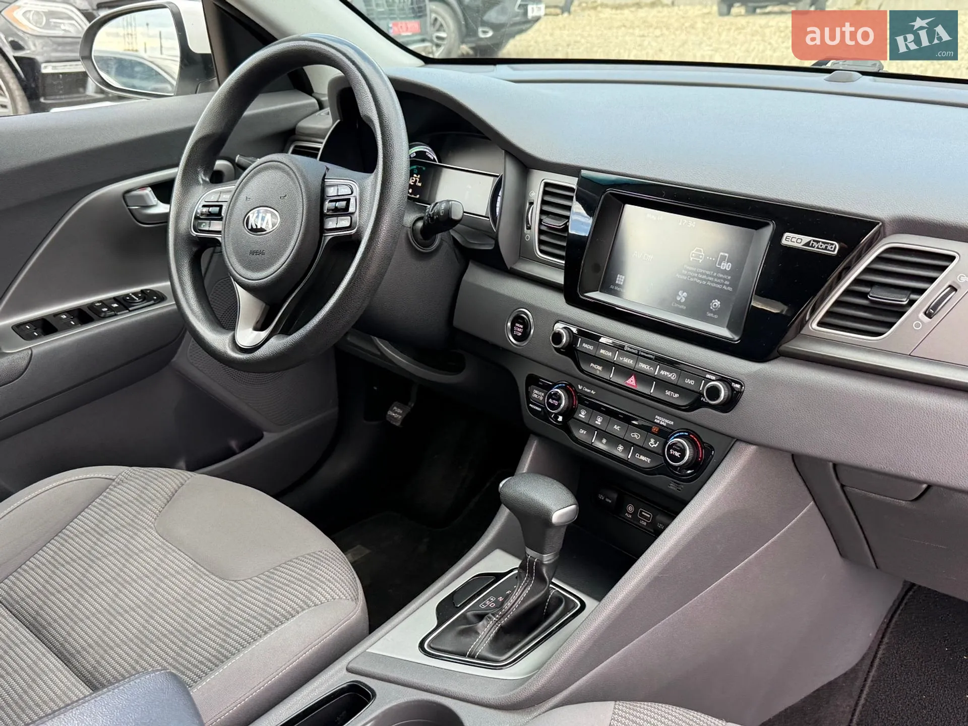 2017 Kia Niro - мініатюра 25