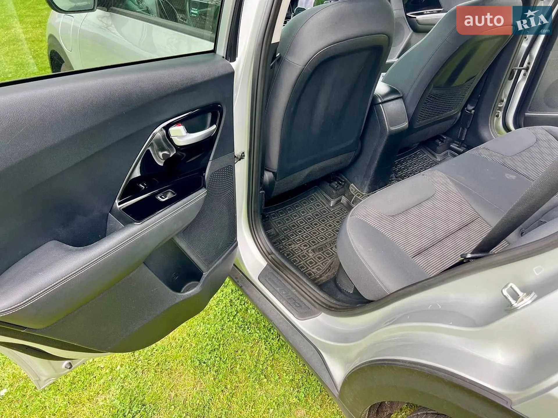 2020 Kia Niro - мініатюра 47