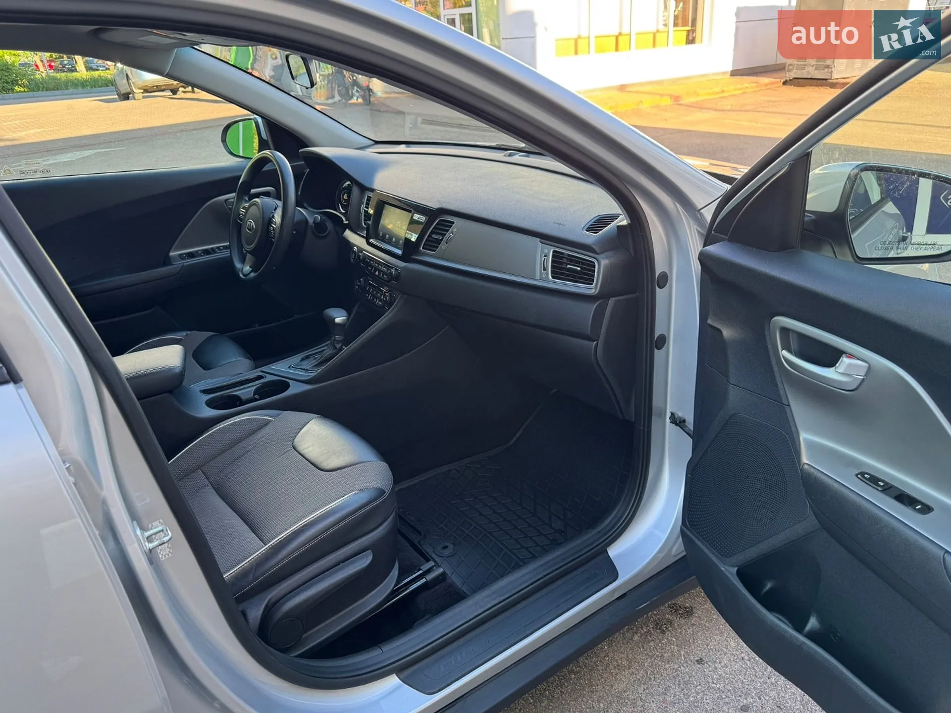 2017 Kia Niro - мініатюра 19