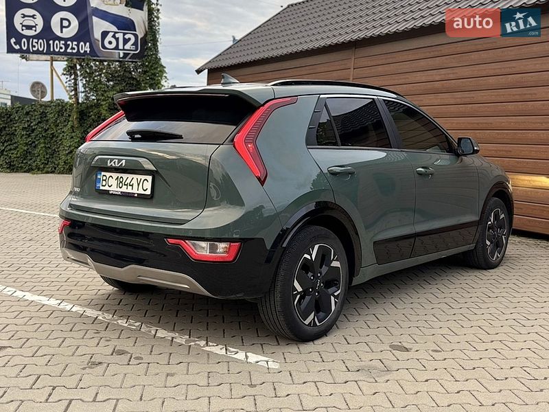Внедорожник / Кроссовер Kia Niro 2023 в Ивано-Франковске