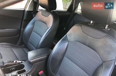 Внедорожник / Кроссовер Kia Niro 2017 в Бердичеве