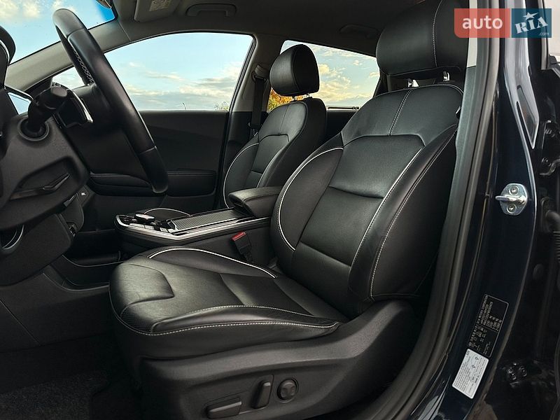 Внедорожник / Кроссовер Kia Niro 2020 в Львове