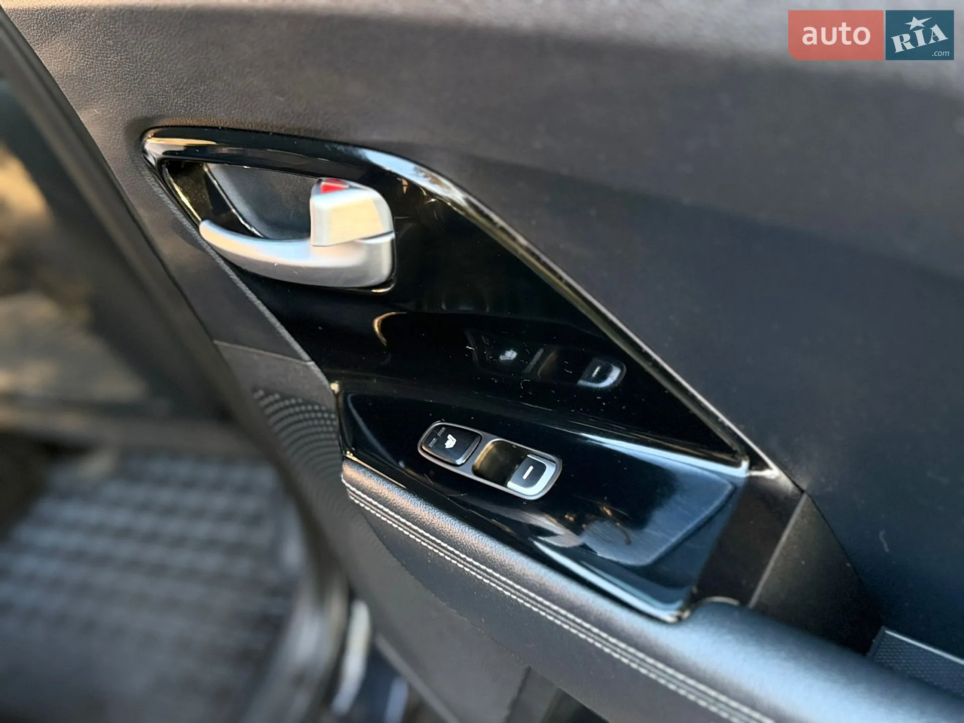 2019 Kia Niro - мініатюра 70