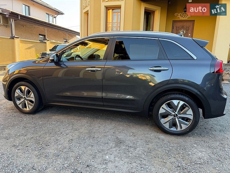Внедорожник / Кроссовер Kia Niro 2019 в Львове